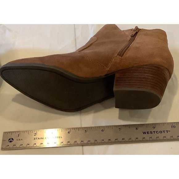 Crown Vintage Suede Leather Ankle Booties Size 8M Tan Brown With Side Zipper - Picture 7 of 9